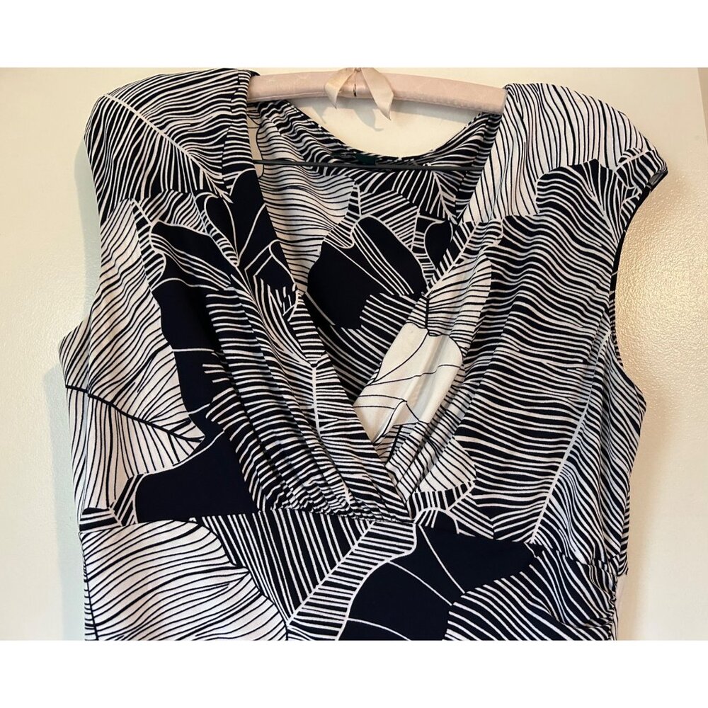 LAUREN RALPH LAUREN Dress Size 12 Black White Floral ruched Sleeveless stretch V - Picture 2 of 15